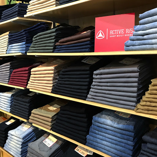 Clothing Store «Active Ride Shop», reviews and photos, 180 W Hillcrest Dr #101, Thousand Oaks, CA 91360, USA