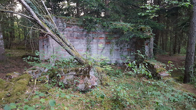 Camp Dackel (ancien camp allemand de la seconde guerre mondiale) à Saint-Jean-de-Bœuf
