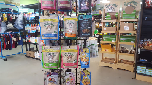 Pet Supply Store «R&S Pet Supplies», reviews and photos, 275 NY-25A #8, Miller Place, NY 11764, USA