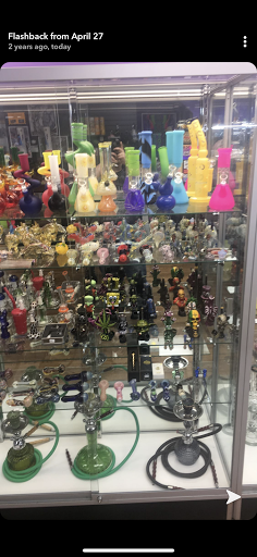 Tobacco Shop «EUPHORIA PSYCHEDELIC GIFT SHOP», reviews and photos, 213 Bedford Ave, Bellmore, NY 11710, USA