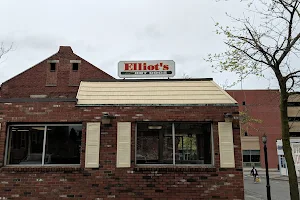 Elliot's Hot Dogs image