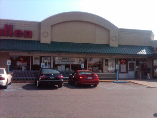 Supermarket «King Kullen», reviews and photos, 1765 Peninsula Blvd, Hewlett, NY 11557, USA