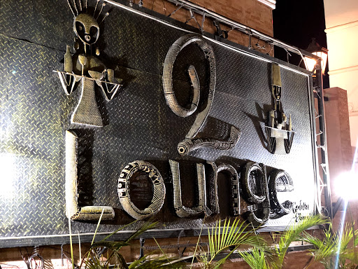 Q-Lounge, 37 Adeniran Ogunsanya St, Surulere, Lagos, Nigeria, Pub, state Lagos