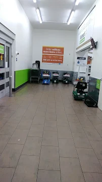 Walmart Neighborhood Market - Car repair in West Palm Beach, FL, West Palm Beach - Rated 4.2/5