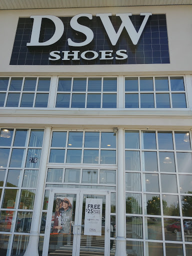 Shoe Store «DSW Designer Shoe Warehouse», reviews and photos, 276 New Britain Ave, Plainville, CT 06062, USA
