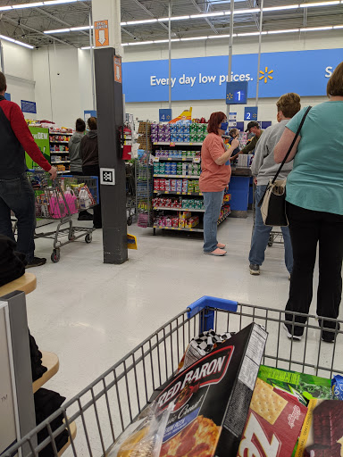 Department Store «Walmart Supercenter», reviews and photos, 200 Floyd Dr, Carrollton, KY 41008, USA