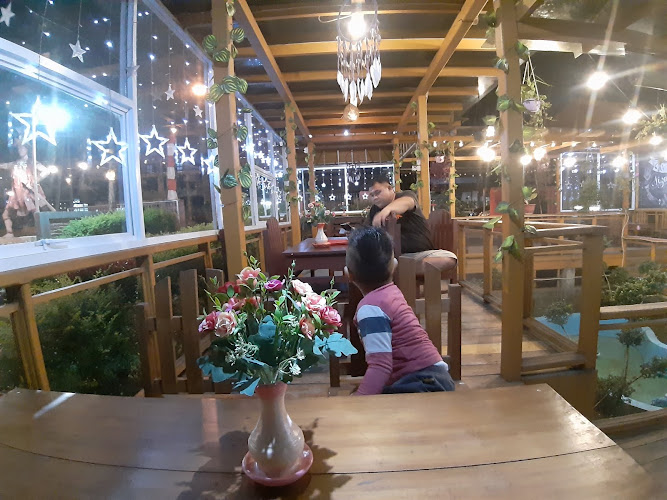 Restoran Sulawesi Selatan di Kota Tomohon: Menikmati Banyak Tempat Menarik di Sekitarnya