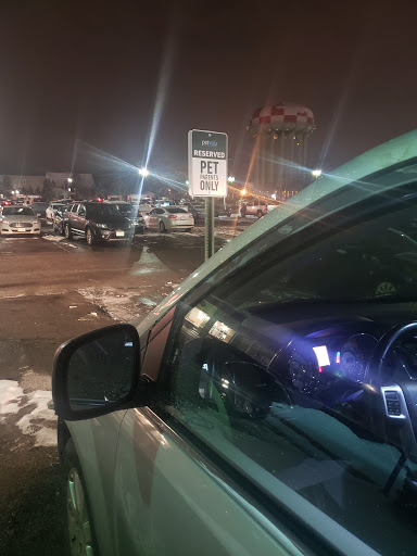 Pet Supply Store «Pet Valu», reviews and photos, 27246 Lorain Rd, North Olmsted, OH 44070, USA