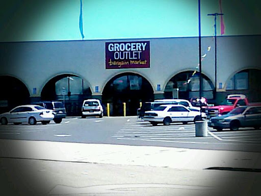 Grocery Store «Grocery Outlet Bargain Market», reviews and photos, 12010 San Pablo Ave, Richmond, CA 94805, USA