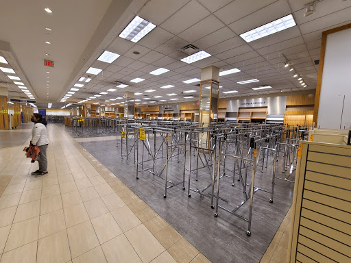 Department Store «Century 21 Department Store», reviews and photos, 61-35 Junction Blvd, Rego Park, NY 11374, USA