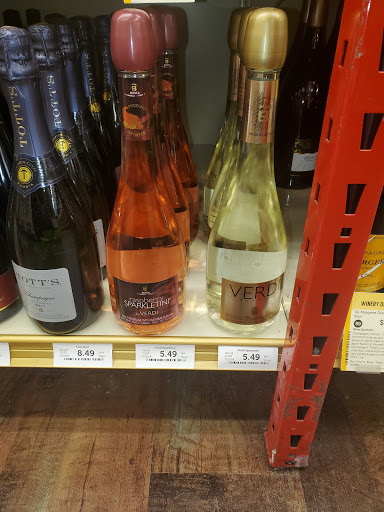 Wine Store «Total Wine & More», reviews and photos, 333 Crossroads Blvd, Cary, NC 27518, USA