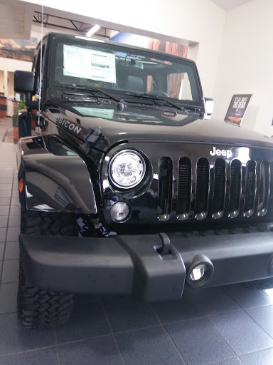 Car Dealer «Falls Chrysler Jeep Dodge», reviews and photos, 4100 State Rd, Cuyahoga Falls, OH 44223, USA