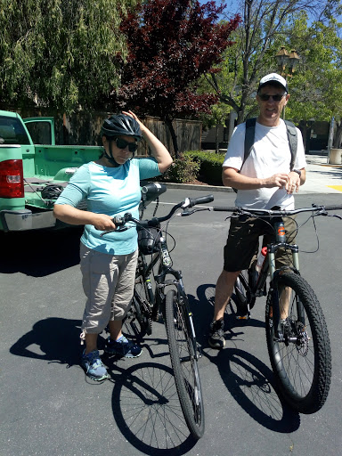 Sporting Goods Store «Sports Basement San Ramon», reviews and photos, 1041 Market Pl, San Ramon, CA 94583, USA