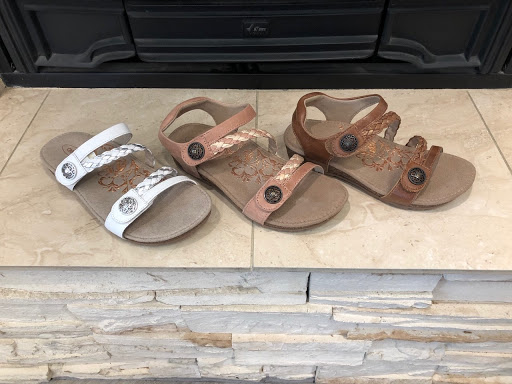 Shoe Store «Coastal Shoes», reviews and photos, 1317 NW U.S. 101, Lincoln City, OR 97367, USA