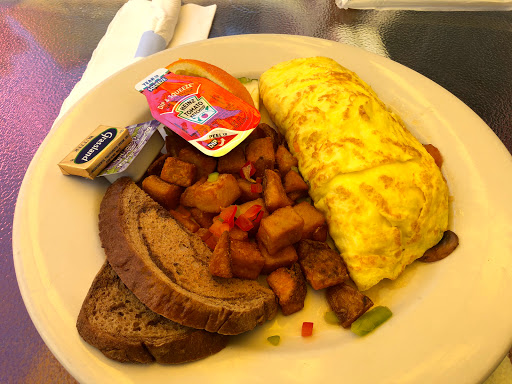 American Restaurant «Governor Bradford Restaurant», reviews and photos, 312 Commercial St, Provincetown, MA 02657, USA