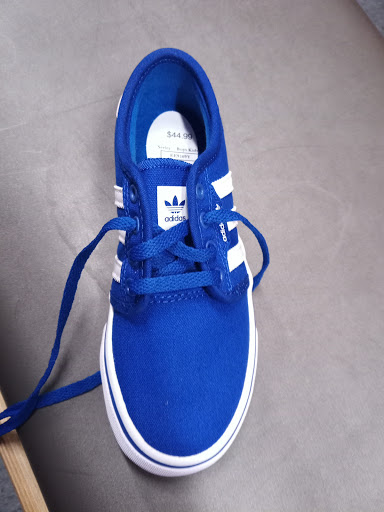 Shoe Store «WSS», reviews and photos, 1700 S Garey Ave, Pomona, CA 91766, USA