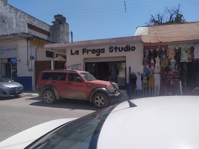 LaFraga Studio 'EL FOTÓGRAFO DE LOS ESTUDIANTES'
