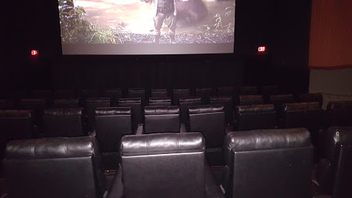 Movie Theater «Regal Cinemas Largo Mall 8», reviews and photos, 10500 Ulmerton Road East, Largo, FL 33771, USA