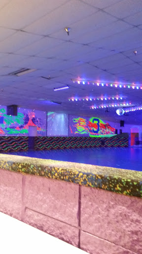 Roller Skating Rink «Skate Estate», reviews and photos, 3401 Vestal Rd, Vestal, NY 13850, USA