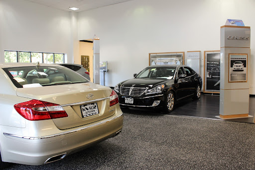 Hyundai Dealer «Knauz Hyundai», reviews and photos, 775 Rockland Rd, Lake Bluff, IL 60044, USA