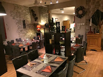 Atmosphère du Restaurant Les Colimençarts à Dun-sur-Meuse - n°9
