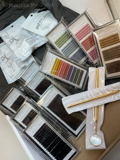 Hair Salon «Lunatic Fringe Salon Sharonville», reviews and photos, 11051 Reading Rd, Sharonville, OH 45241, USA