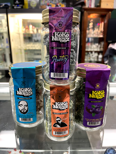 Glass Blower «ZZYZX Smoke Shop», reviews and photos, 2127 Pickwick Dr, Camarillo, CA 93010, USA