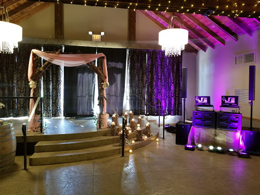 Bar «The W Banquet Hall», reviews and photos, 704 Connecticut St, Lawrence, KS 66044, USA