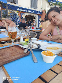 Plats et boissons du Restaurant de fruits de mer Poissonnerie Laurent à Cassis - n°4