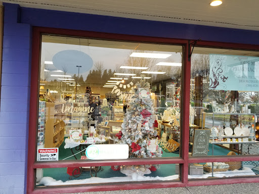 Des Moines Drug Store, 627 S 227th St, Des Moines, WA 98198, USA, 