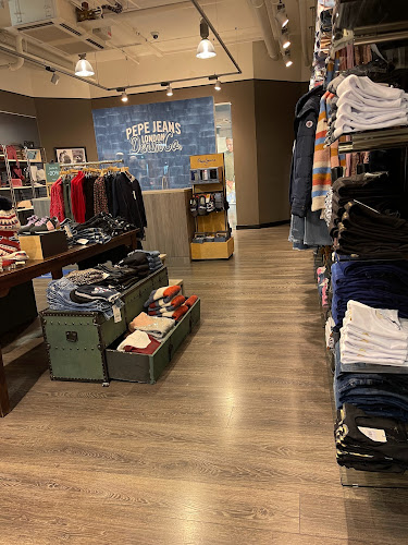 Rezensionen über Pepe Jeans in Mendrisio - Bekleidungsgeschäft