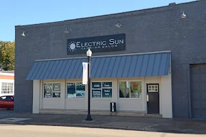 Electric Sun Tanning Salon image