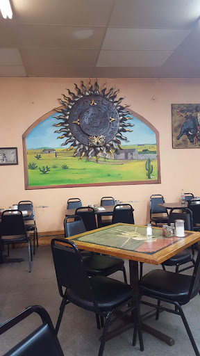 Mexican Restaurant «Los Alamos», reviews and photos, 1667 Summit St, Kansas City, MO 64108, USA