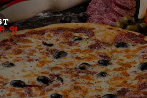 Must pizza 91 image