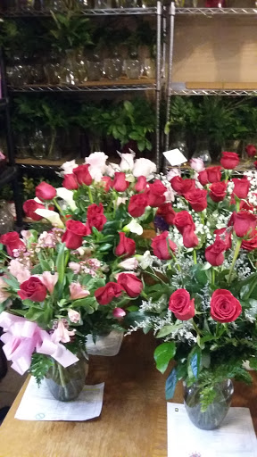 Florist «Flowers By Eddie», reviews and photos, 523 Vinton Mill Ct NE, Roanoke, VA 24014, USA