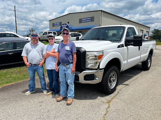 Used Car Dealer «Georgia Truck World», reviews and photos, 2539 N Expy, Griffin, GA 30223, USA