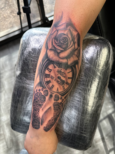 Find 3 best friend tattoo ideas for your next unique tattoo in Abilene at Lino Ink Tattoo Studio