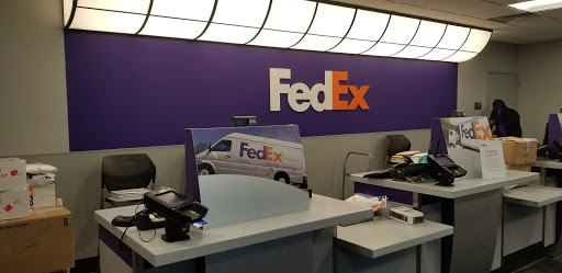 Shipping and Mailing Service «FedEx Ship Center», reviews and photos, 4301 Atlantic Ave, Raleigh, NC 27604, USA