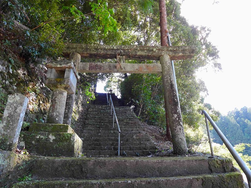 三里神社