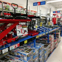 Hardware Store «Harbor Freight Tools», reviews and photos, 4600 Stadium Dr, Kalamazoo, MI 49008, USA