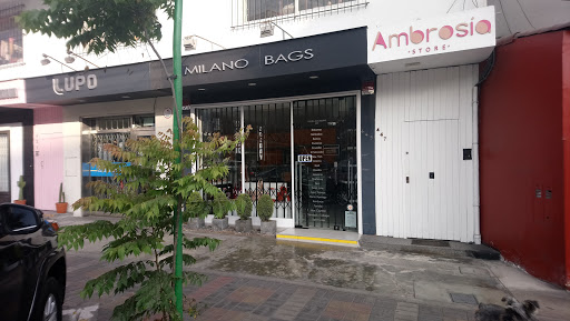 Milano stores Lima
