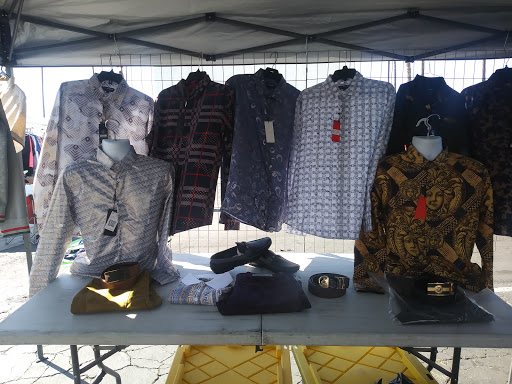 Drive-in Movie Theater «Rubidoux Drive-In Theatre and Swap Meet», reviews and photos, 3770 Opal St, Riverside, CA 92509, USA