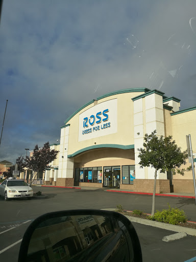 Clothing Store «Ross Dress for Less», reviews and photos, 1419 N Davis Rd, Salinas, CA 93907, USA
