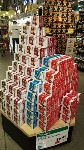 Grocery Store «Whole Foods Market», reviews and photos, 427 Walnut St, Lynnfield, MA 01940, USA