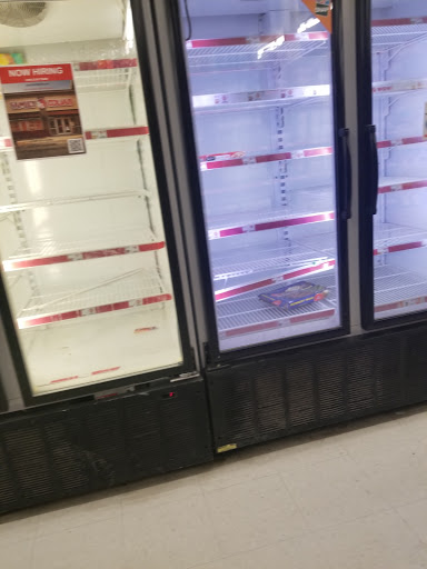 Dollar Store «FAMILY DOLLAR», reviews and photos, 930 N 27th St, Milwaukee, WI 53208, USA