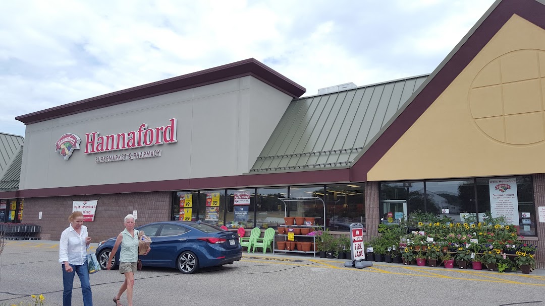 Hannaford Supermarket