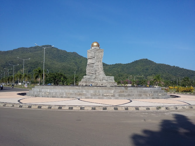 4 Monumen Terkenal di Nusa Tenggara Barat yang Wajib Dikunjungi
