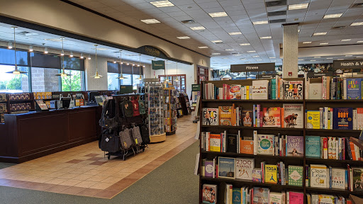 Book Store «Barnes & Noble», reviews and photos, 18025 Garden Way NE, Woodinville, WA 98072, USA