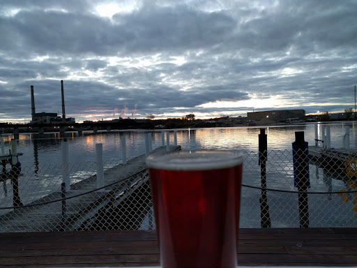 Bar & Grill «Jimmy Seas», reviews and photos, 1330 Marine St, Green Bay, WI 54301, USA