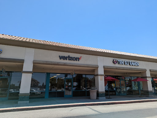 Cell Phone Store «GoWireless Verizon Authorized Retailer», reviews and photos, 4550 Coffee Rd #1e, Bakersfield, CA 93308, USA